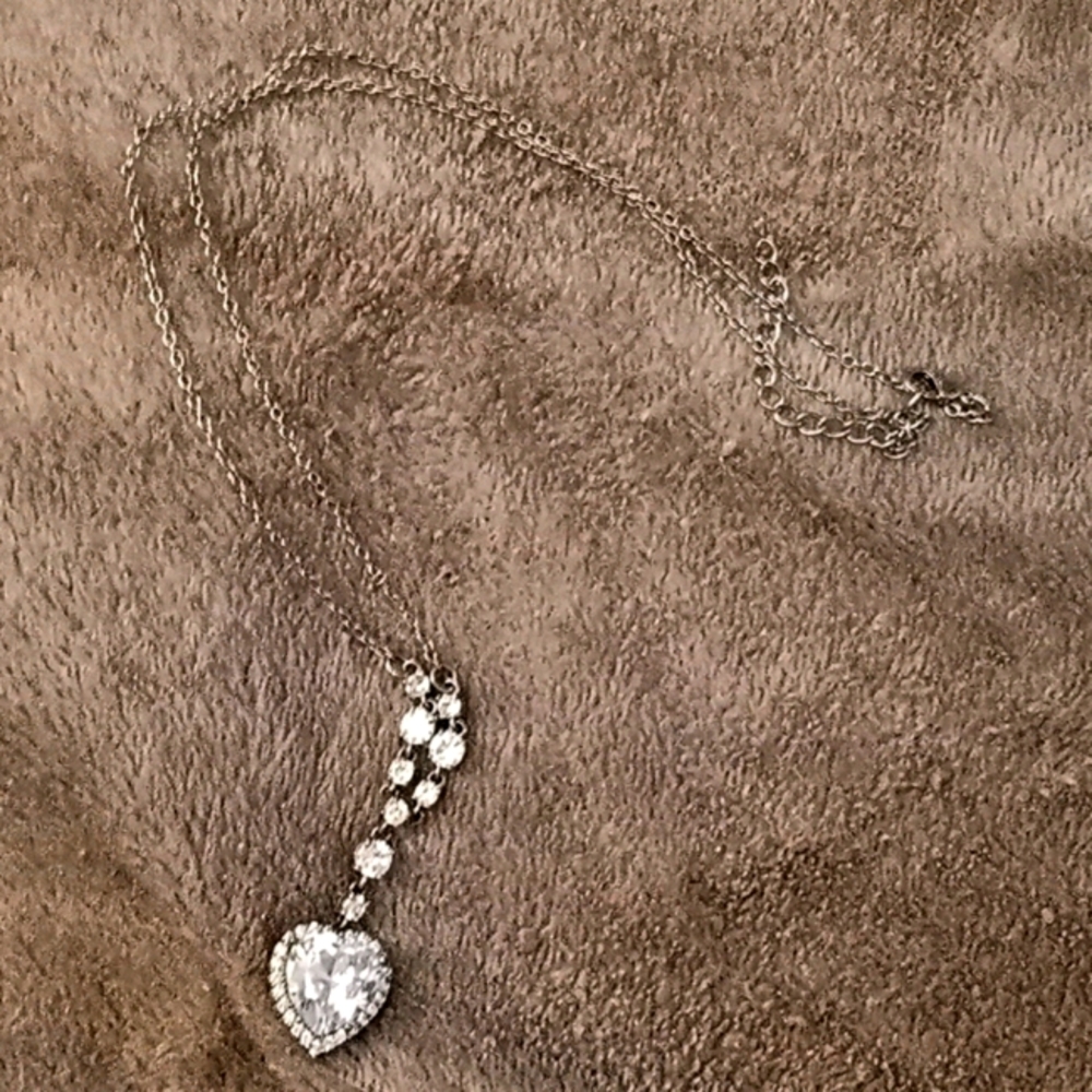 Necklace - Picture 2 of 2